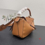 2024年8月1日新品入荷LOEWE バッグ XX工場 SIZE:24cm