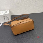 2024年8月1日新品入荷LOEWE バッグ XX工場 SIZE:18*12.5*8cm