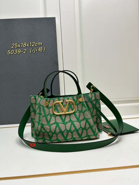 2024年8月2日新品入荷VALENTINO バッグ XX工...