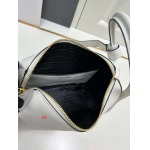 2024年8月2日新品入荷PRADA  バッグ XX工場 SIZE:25*18*10.5cm