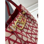 2024年8月2日新品入荷VALENTINO バッグ XX工場 SIZE:35x25x17cm