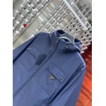 2024年8月9日早秋高品質新作入荷 PRADA 綿入れの服アウターQ工場