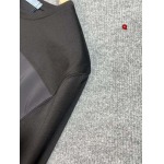 2024年8月12日早秋高品質新作入荷  PRADA 半袖 Tシャツ Q工場