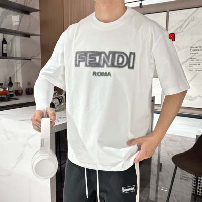 2024年8月13日早秋高品質新作入荷FENDI半袖 Tシャ...