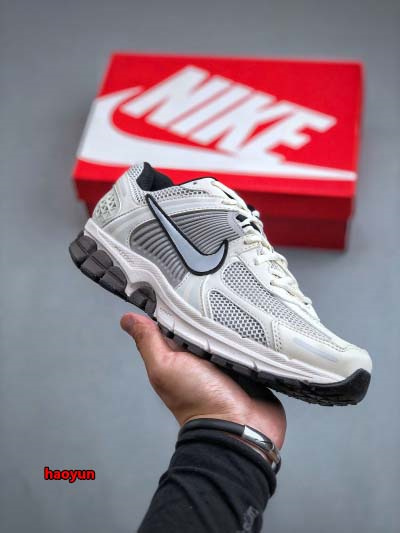 2024年8月27日秋冬新品入荷 NIKE スニーカー ha...