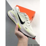 2024年8月28日秋冬新品入荷 NIKE スニーカー haoy工場