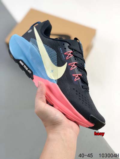 2024年8月28日秋冬新品入荷 NIKE スニーカー ha...