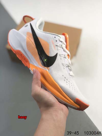 2024年8月28日秋冬新品入荷 NIKE スニーカー ha...