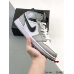 2024年8月28日秋冬新品入荷 NIKE スニーカー haoy工場