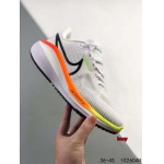 2024年8月28日秋冬新品入荷 NIKE スニーカー haoy工場