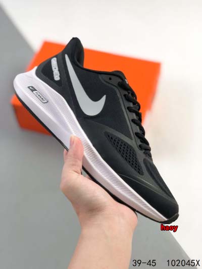 2024年8月28日秋冬新品入荷 NIKE スニーカー haoy工場