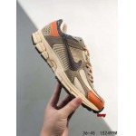 2024年8月28日秋冬新品入荷 NIKE スニーカー haoy工場