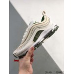 2024年8月28日秋冬新品入荷 NIKE スニーカー haoy工場