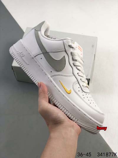 2024年8月28日秋冬新品入荷 NIKE スニーカー ha...