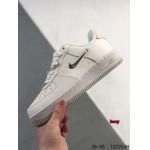 2024年8月28日秋冬新品入荷 NIKE スニーカー haoy工場