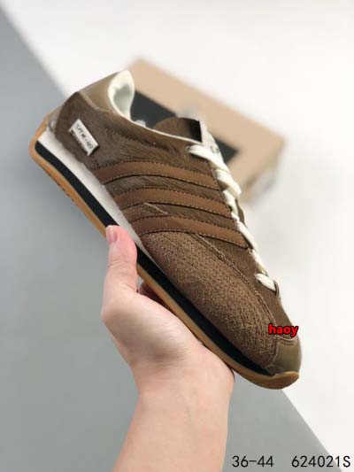 2024年8月28日秋冬新品入荷 Adidas  スニーカー...