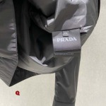 2024年9月10日早秋高品質新品入荷 PRADA 綿入れの服コート Q工場