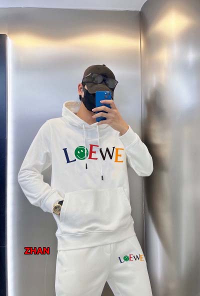 2024年9月13日早秋新品入荷LOEWE 上下セットです ...