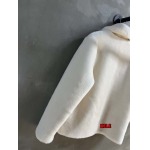 2024年9月20日早秋高品質新品入荷 Prada 毛皮一体 ジャンバーアウター  KL工場