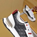 2024年10月8日早秋新品入荷THOM BROWNE スニーカー DAM工場