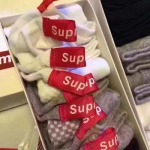 2024年秋冬新品人気 SUPREME靴下一箱5足セット