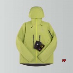 2024年10月29日秋冬新品入荷ARCTERYX ダウンジャケットFF工場