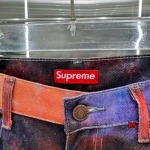 2024年12月4日秋冬新品入荷SUPREME ジーンズ    FF工場