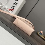 2025年早春新品入荷 LOEWE 本革 バッグ lexun工場size:21*17*6CM