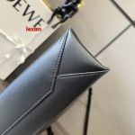 2025年早春新品入荷 LOEWE 本革 バッグ lexun工場size:36*28.5*7.5CM