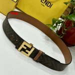 2025年早春新品入荷 FENDI  本革 ベルト LANG工場