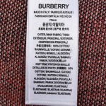 Burberry-バーバリーの丸首ニットジャカード柄のキャリーカットセーターです