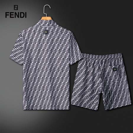2025年4月9日入荷新作Prada夏服 上下セット メンズ誕生日プレゼントは高級感/yich工場