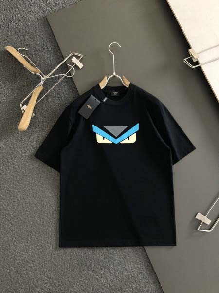 2025年4月19日入荷新作FENDI半袖Tシャツ 超厳選★誕生日プレゼント/結婚祝い/内祝い/贈り物/YI+YI工場S-XXL