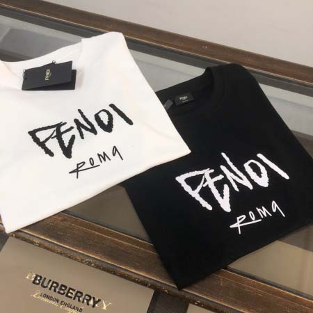 2025年4月20日入荷新作Fendi半袖Tシャツ 超厳選★誕生日プレゼント/結婚祝い/内祝い/贈り物/YI+YI工場S-XL