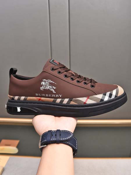 2025年4月11日入荷新品burberryカジュアルシュー...