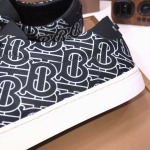 2025年4月11日入荷新品burberryカジュアルシューズ/スニーカー｜メンズ革靴本革製ギフト/誕生日/TL工場