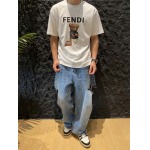 2025年4月19日入荷新作FENDI半袖Tシャツ 超厳選★誕生日プレゼント/結婚祝い/内祝い/贈り物/YI+YI工場S~XL