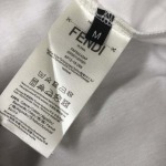 2025年4月20日入荷新作FENDI半袖Tシャツ 超厳選★誕生日プレゼント/結婚祝い/内祝い/贈り物/YI+YI工場S～XL