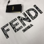 2025年4月20日入荷新作Fendi半袖Tシャツ 超厳選★誕生日プレゼント/結婚祝い/内祝い/贈り物/YI+YI工場S～XL