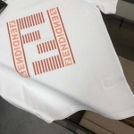 2025年4月20日入荷新作Fendi半袖Tシャツ 超厳選★誕生日プレゼント/結婚祝い/内祝い/贈り物/YI+YI工場S-XL