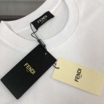2025年4月20日入荷新作Fendi半袖Tシャツ 超厳選★誕生日プレゼント/結婚祝い/内祝い/贈り物/YI+YI工場S-XL