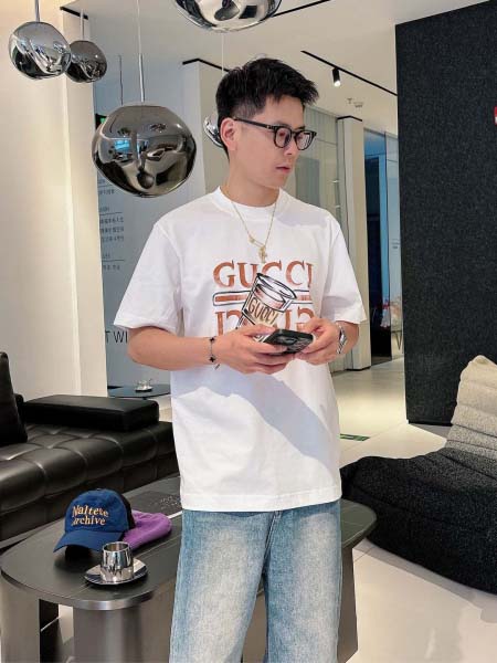 2025年4月22日入荷新作GUCCI 半袖 Tシャツ★誕生...