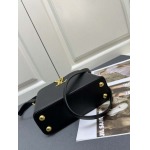2025年4月29日入荷新作Louis VuittonM24671 Capucines East West 22 x 12 x 8CM /XX工場
