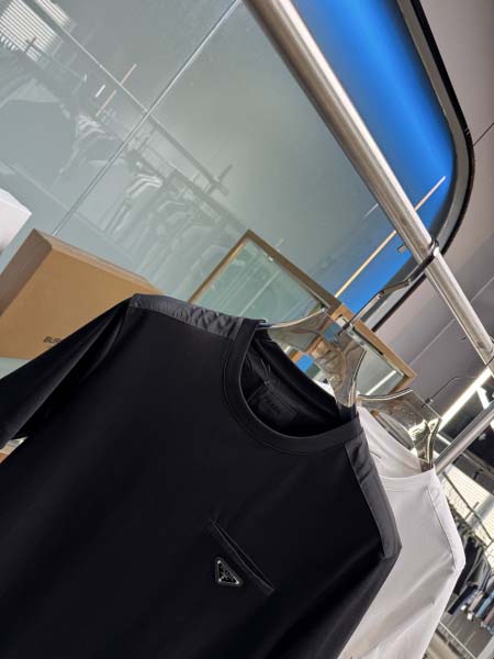 2025年5月20日入荷新作Prada半袖Tシャツ 原版复刻高級品香港の会社超厳選★入手困難/誕生日プレゼント/yinx工場M-XXXL