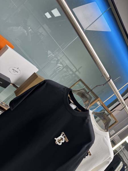 2025年5月21日入荷新作Burberry半袖Tシャツ 原版复刻高級品香港の会社超厳選★入手困難/誕生日プレゼント/yinx工場