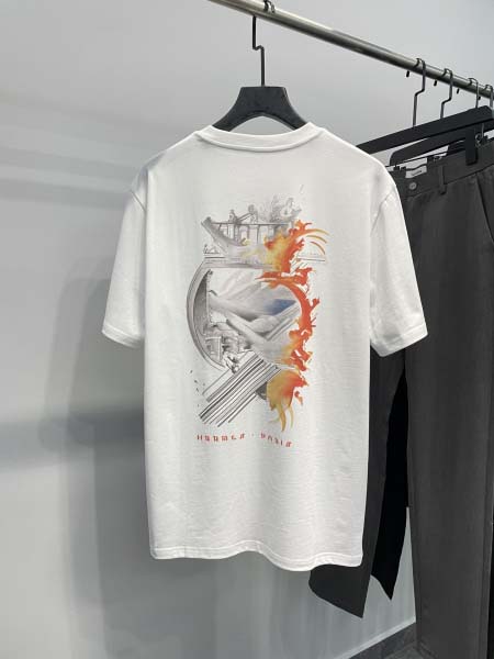 2025年5月21日入荷新作Hermes半袖Tシャツ 原版复刻高級品香港の会社超厳選★入手困難/誕生日プレゼント/yinx工場