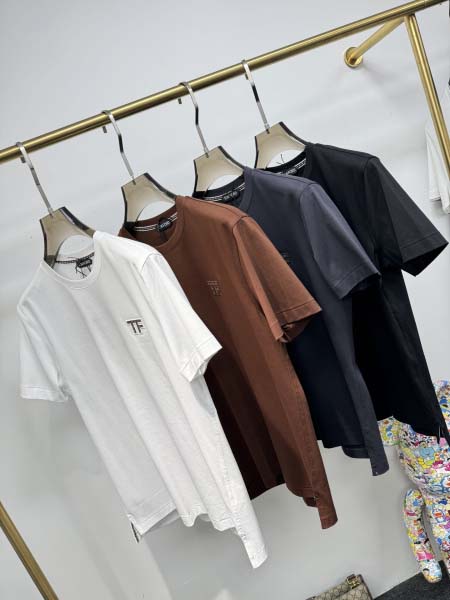 2025年5月21日入荷新作Tom Ford半袖Tシャツ 原版复刻高級品香港の会社超厳選★入手困難/誕生日プレゼント/yinx工場