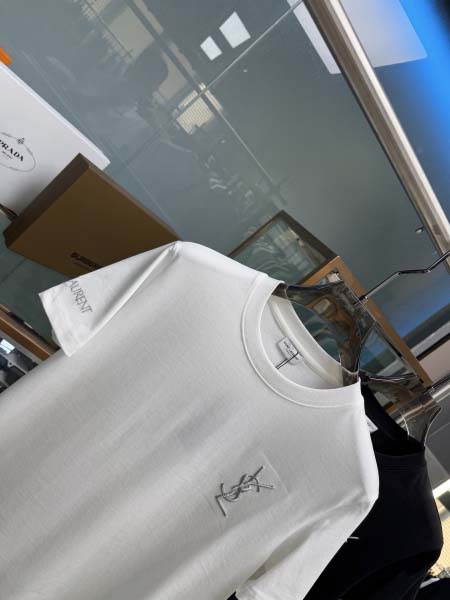 2025年5月22日入荷新作YSL半袖Tシャツ 原版复刻高級品香港の会社超厳選★入手困難/誕生日プレゼント/yinx工場