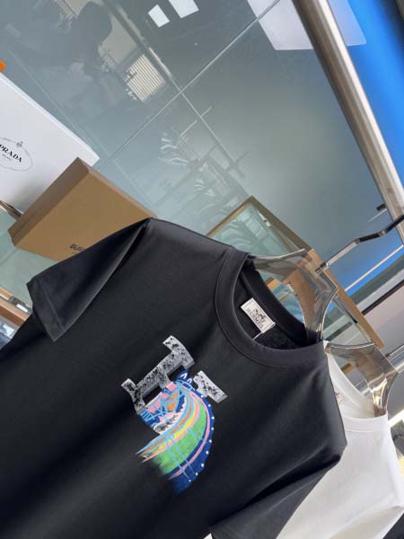 2025年5月22日入荷新作Hermes半袖Tシャツ 原版复刻高級品香港の会社超厳選★入手困難/誕生日プレゼント/yinx工場