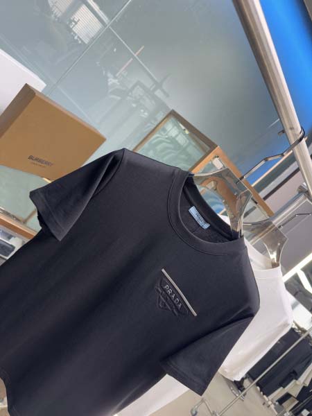 2025年5月22日入荷新作Prada半袖Tシャツ 原版复刻高級品香港の会社超厳選★入手困難/誕生日プレゼント/yinx工場